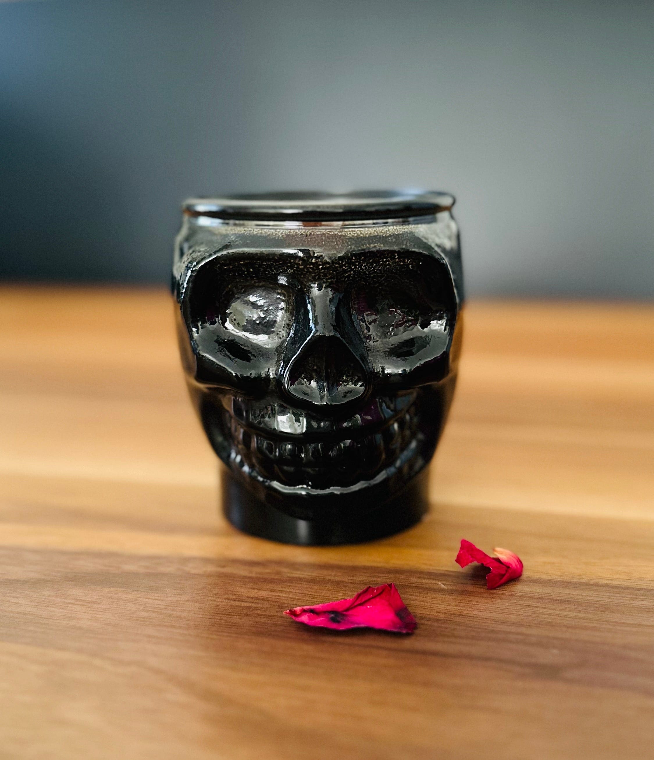 The OG vibe: dark, smoky, and powerful.
Our black skull candle was made for midnight rituals, shadow work, and unleashing your inner witch.