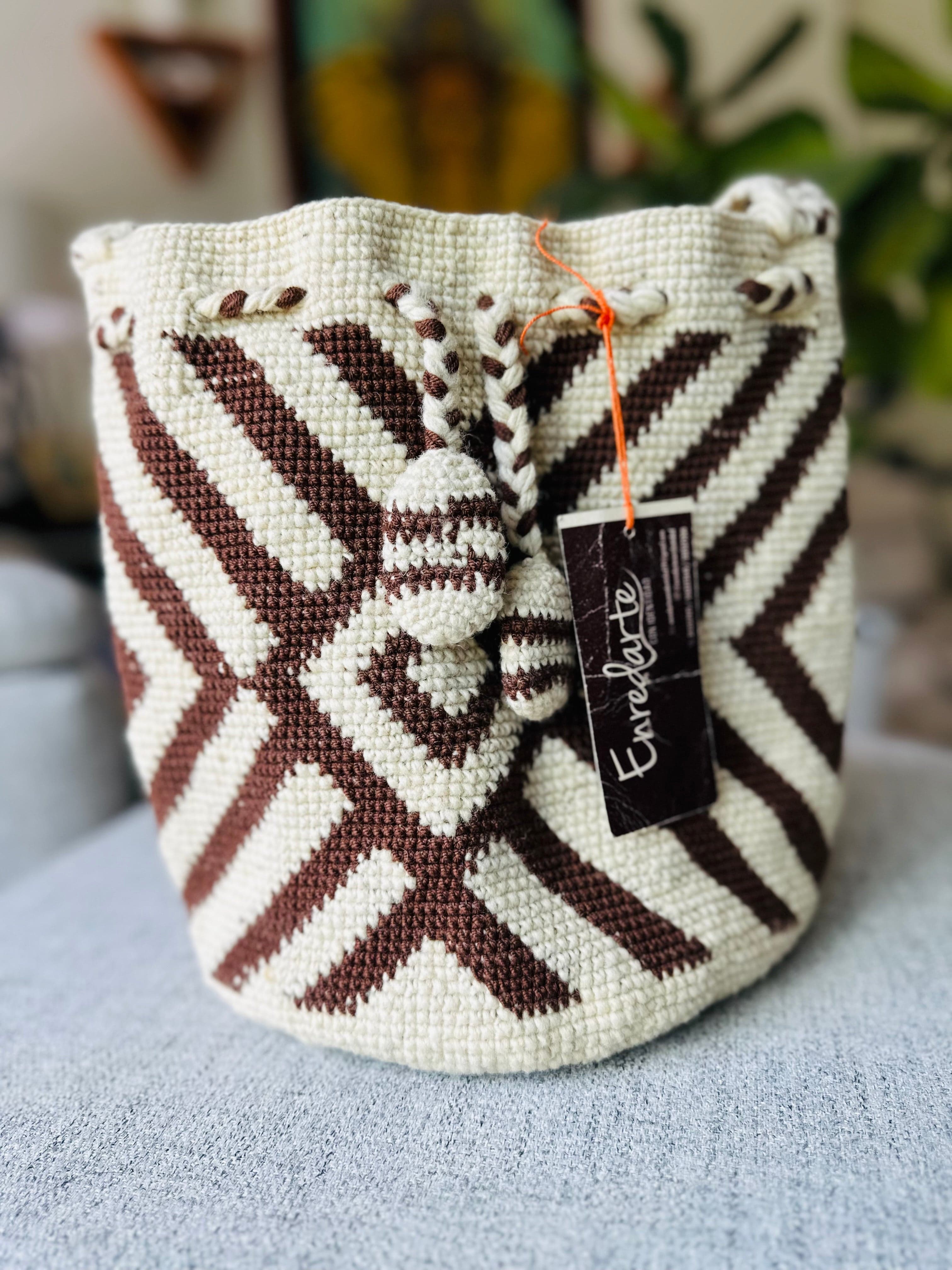 cosmic space crossbody bag, handmade in colombia with hilo, lana, and fique fibers, inspired by the nasa people’s solar calendar