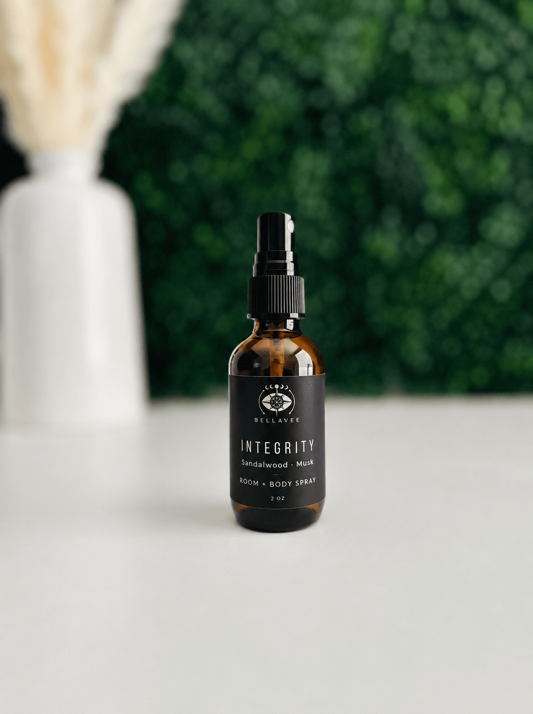 BellaVee Integrity room and body spray with sandalwood and musk fragrance