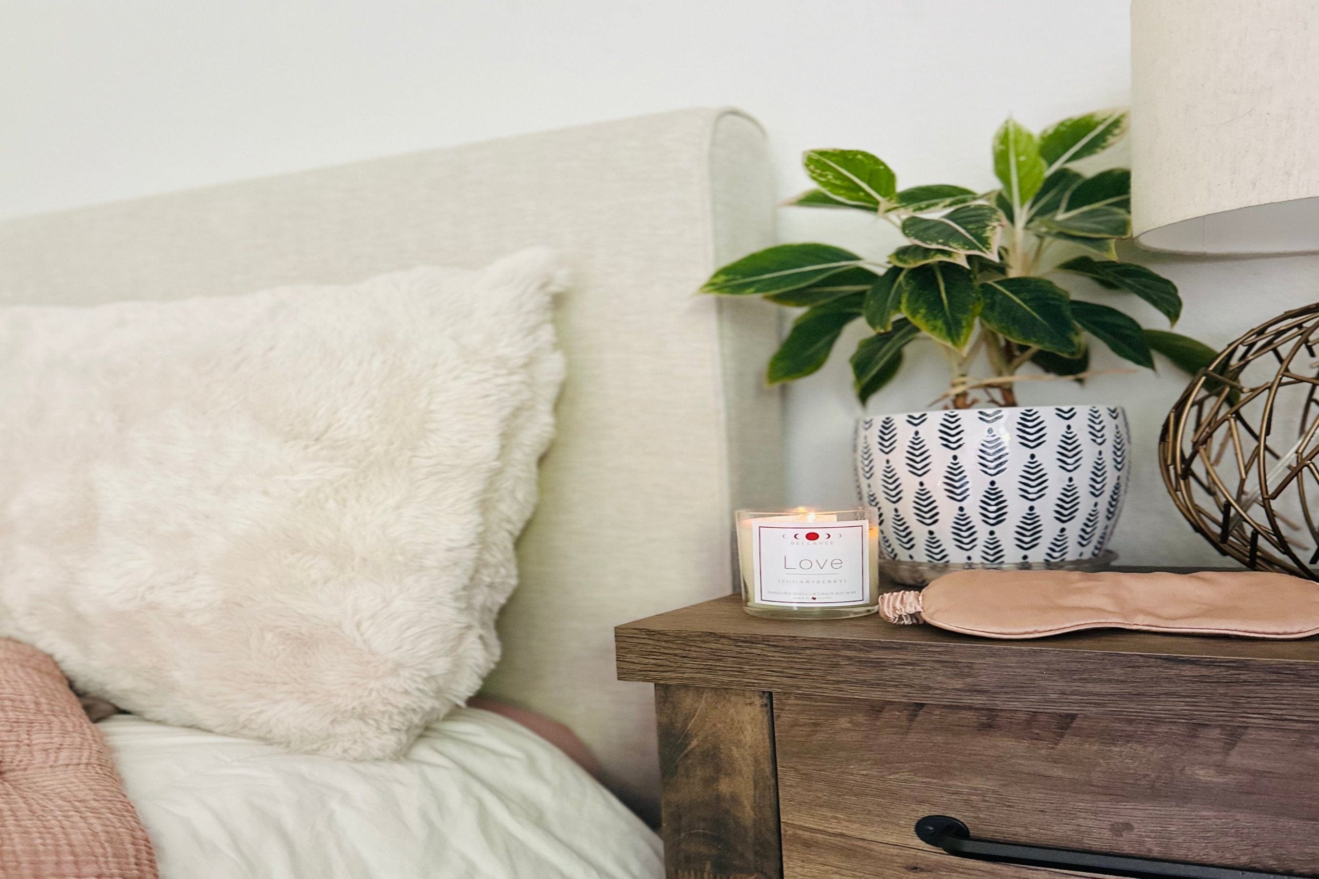 Light the Love Crystal Candle to enjoy the calming crackle of the wooden wick, filling your space with warmth, love, and positivity