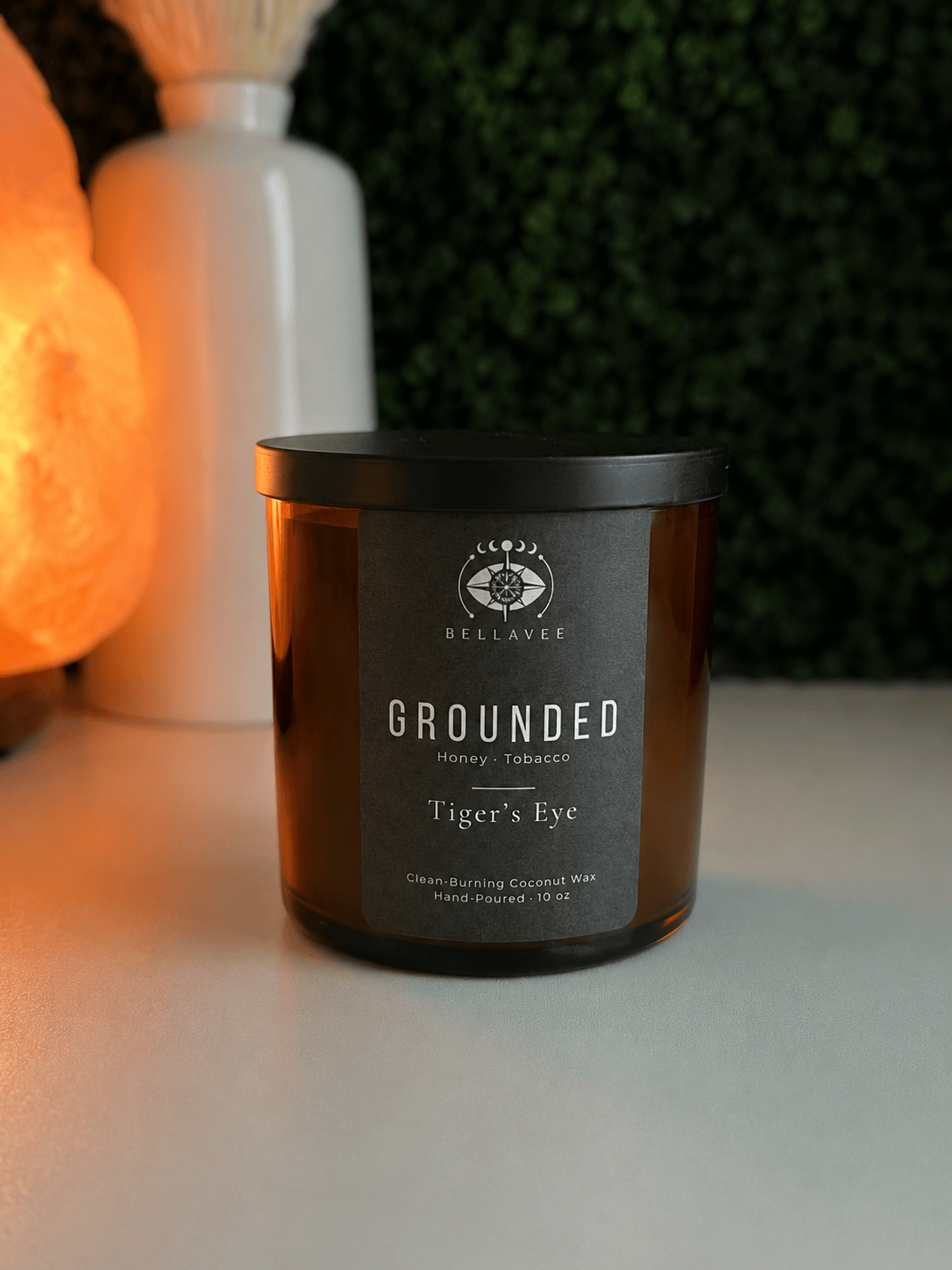  BellaVee Grounded candle with Tiger&