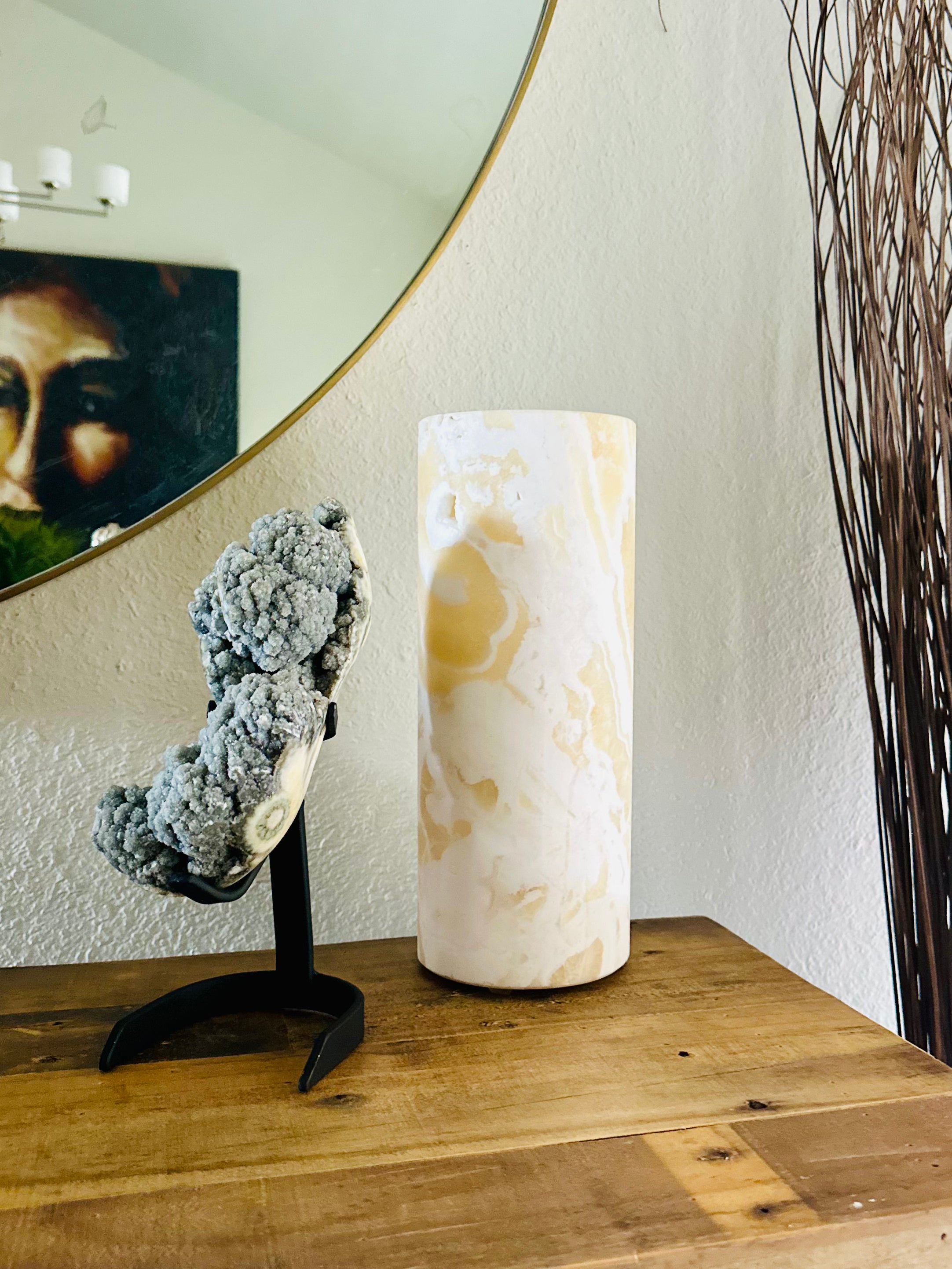 Elegant Cloudy Onyx Lamp, available in two variations, perfect for creating a peaceful, inviting atmosphere