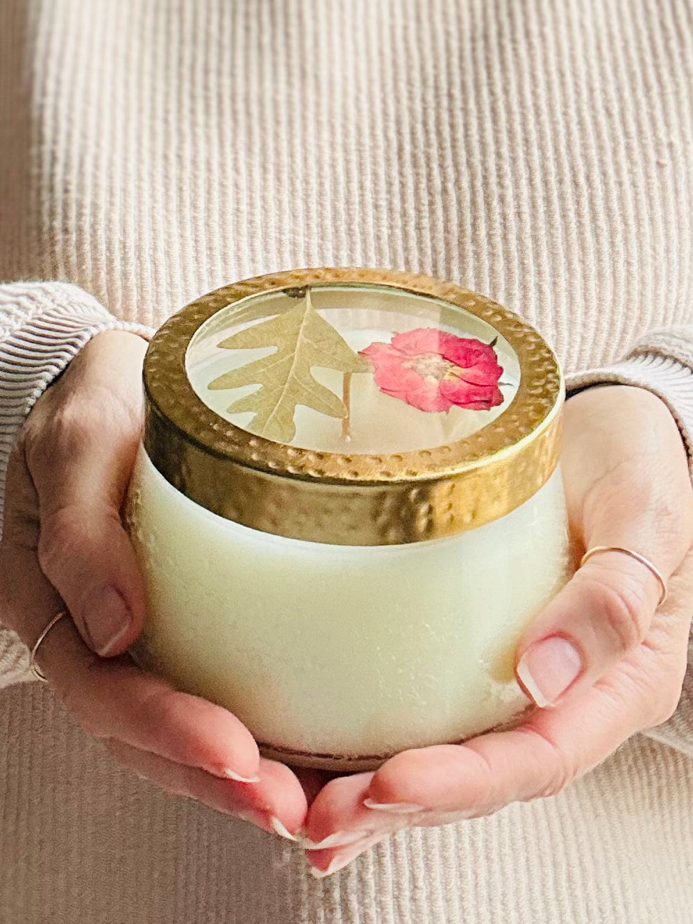 Spicy Apple Medium Pressed Flower Candle