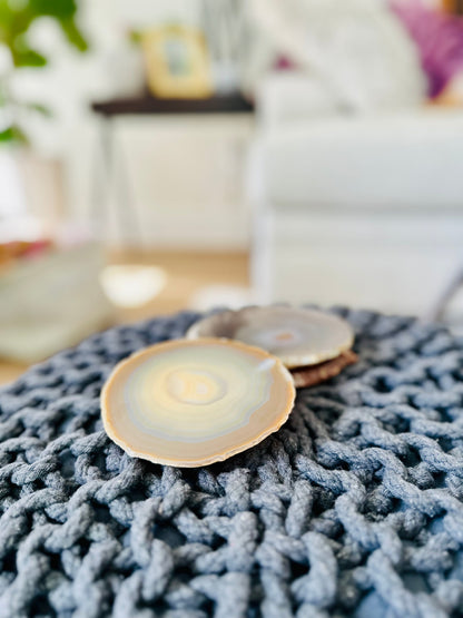 Agate slice coaster set of 4 and natural coloring