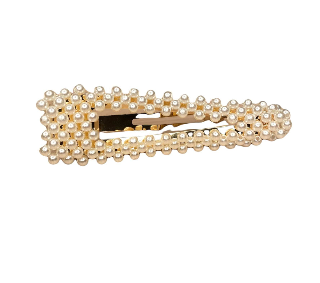 Chloe Pearl Clip in a pointed style, a chic accessory to elevate your hairstyle with a sleek, modern design