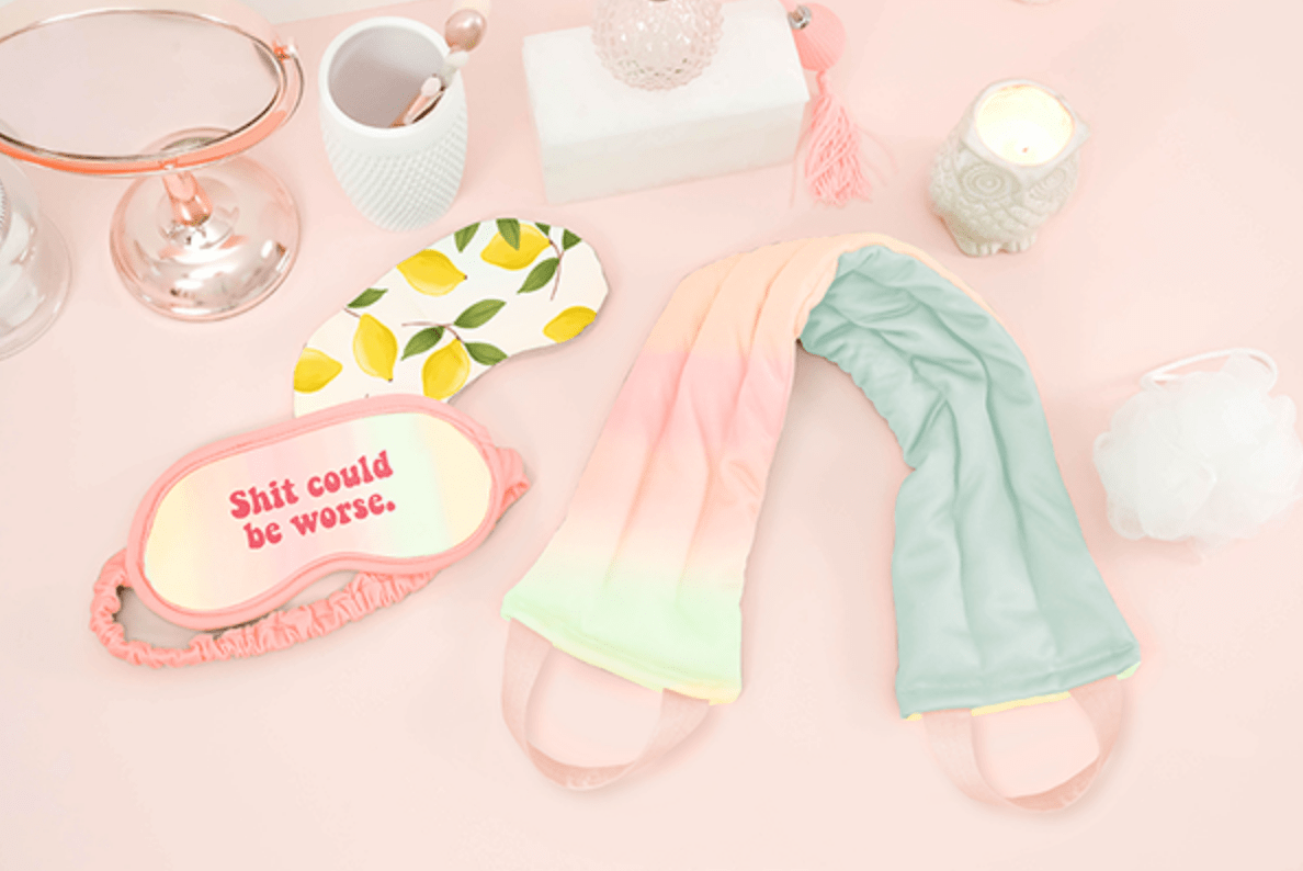 Heat or cool the Selfie-Care Neck Wrap for targeted pressure relief, helping alleviate neck tension with warm or cool comfort