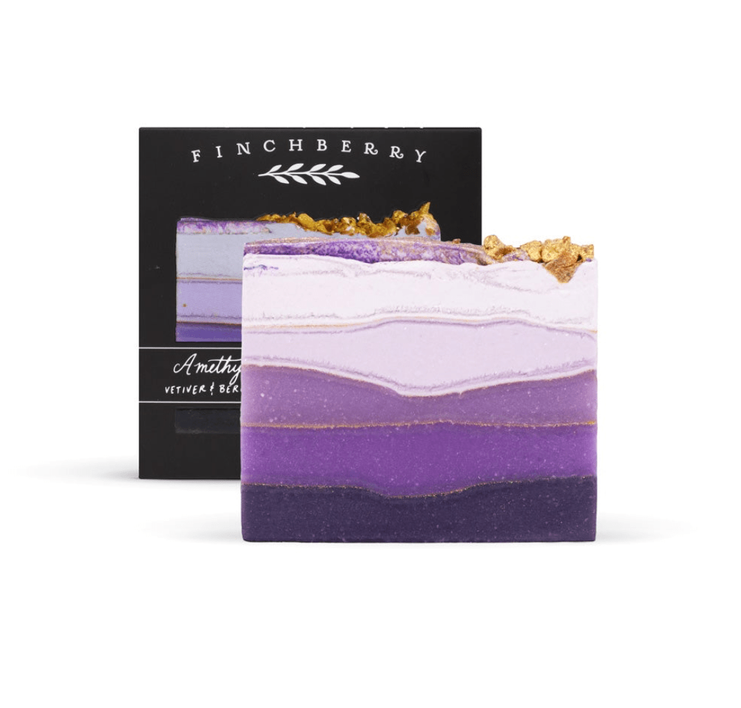 Amethyst handcrafted vegan soap with vetiver and bergamot fragrance, offering a refreshing and sharp scent.