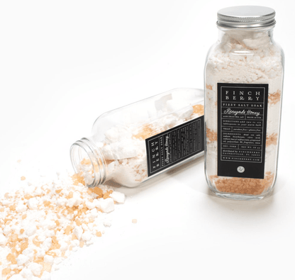 Renegade Honey Fizzy Salt Soak with honey and almond scent, combining bath bomb and Dead Sea salt for a luxurious bath experience