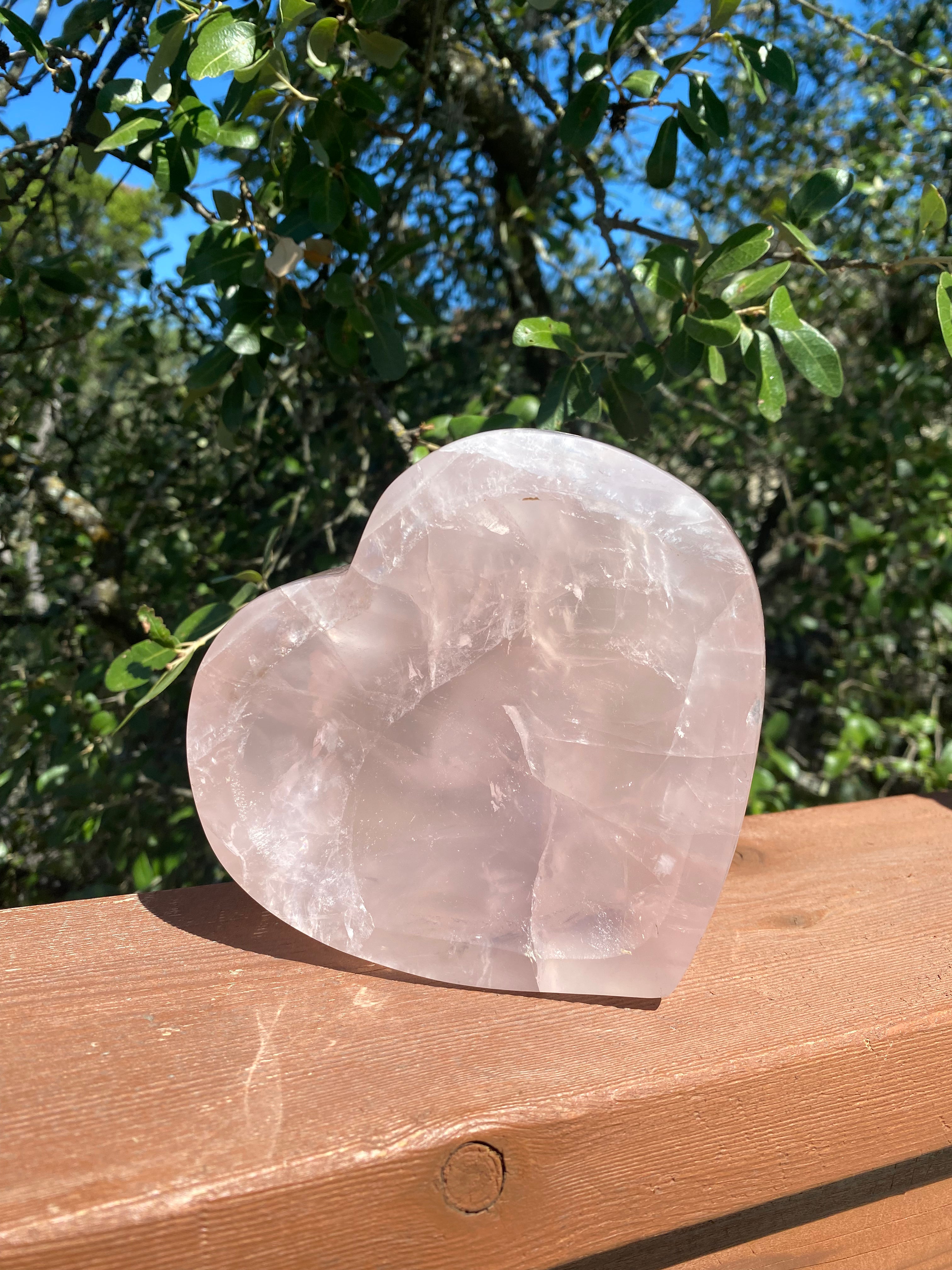 This Rose Quartz Heart Bowl, polished to perfection, symbolizes unconditional love, perfect for promoting harmony in relationships