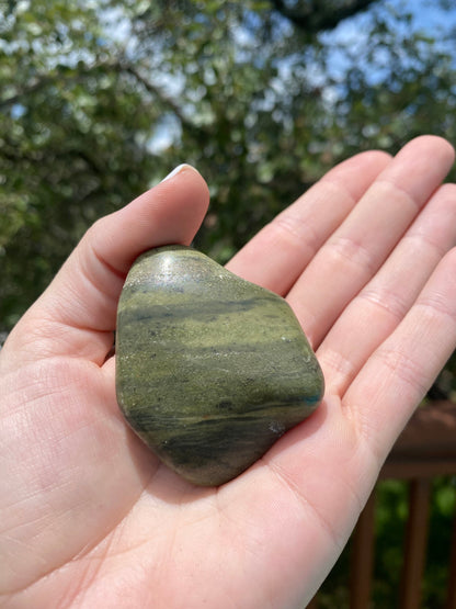 Green Jasper tumble, promotes emotional well-being and inner peace, perfect for those seeking harmony and balance in life