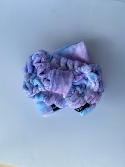 Enjoy the softness of the purple tie-dye headband, made with quality microfiber fabric that provides a comfortable, spa-like feel every time
